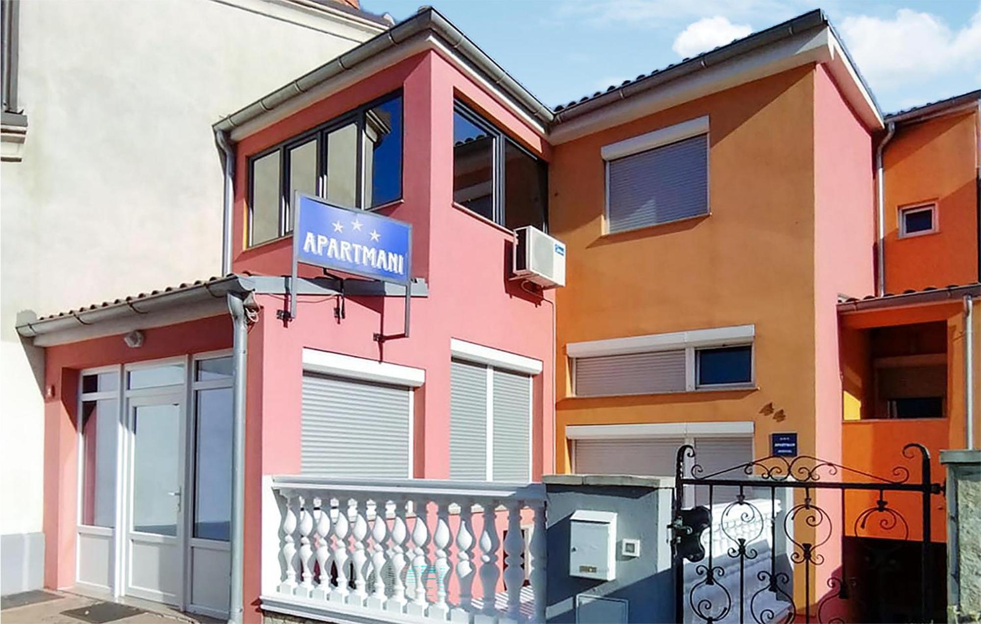 2 Bedroom Stunning In Pula
